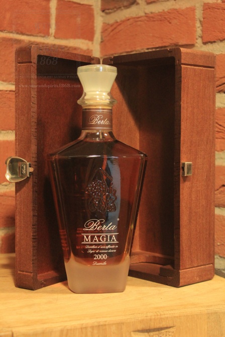 Magia Distillato D'Uva Berta 2000